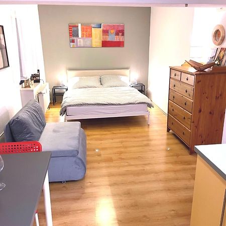 Апартаменты Charming Studio In The Old Town Братислава Экстерьер фото