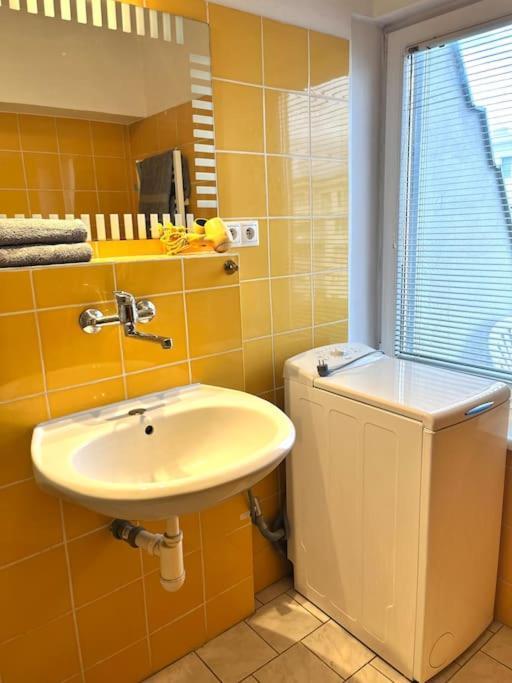Апартаменты Charming Studio In The Old Town Братислава Экстерьер фото